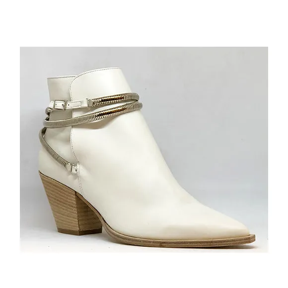 BOOTS ANN TUIL ATUIL