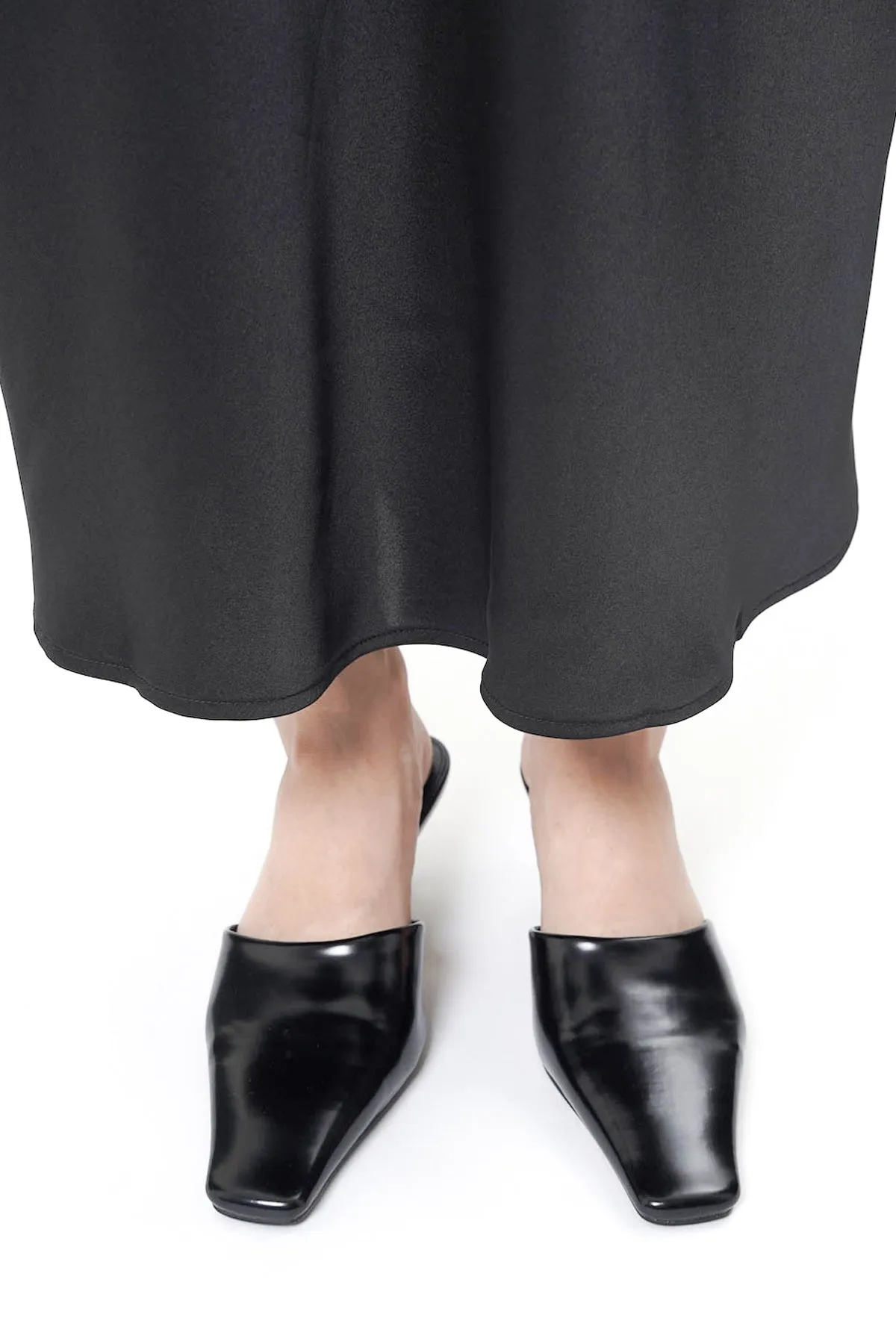 Zyla Mules In Black