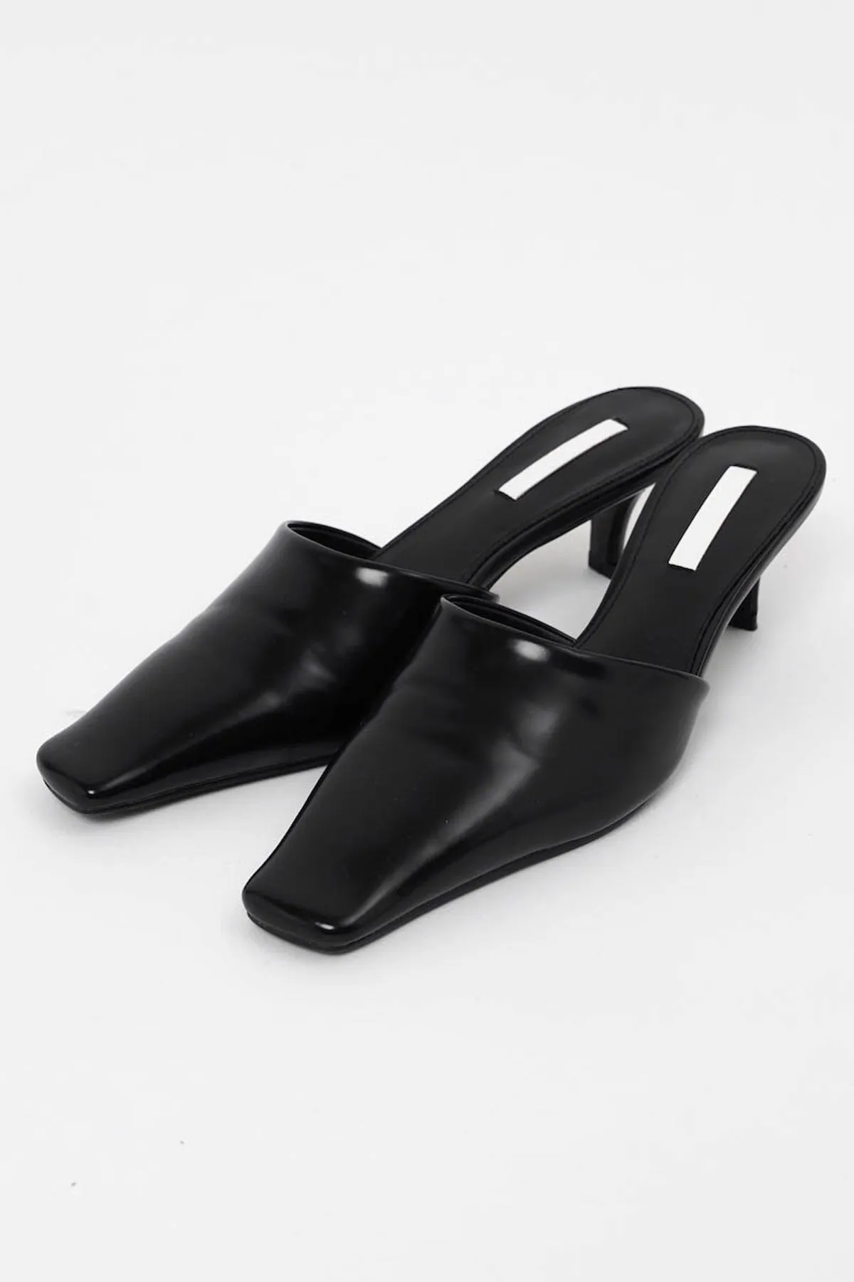 Zyla Mules In Black